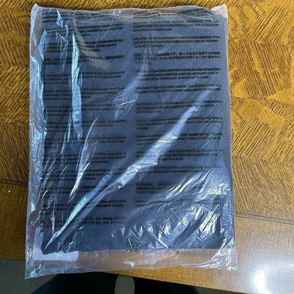 Travis Scott X Mcdonald’s Collab Black Sesame Tee - Picture 3 of 5